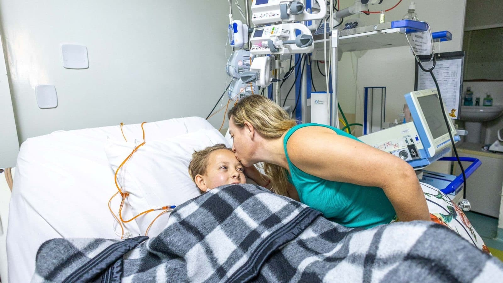 Após 20 anos de espera, Hospital Infantil de Florianópolis passa a realizar hemodiálise pediátrica