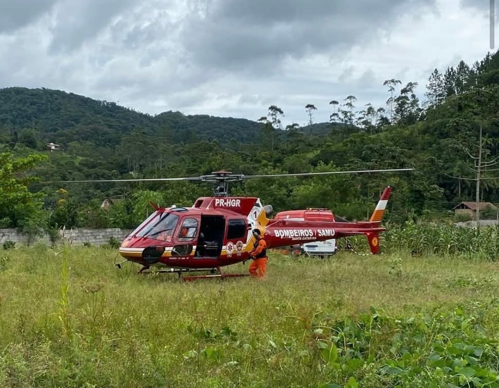 Idoso morre após sofrer choque elétrico ao manusear cerca energizada em Nova Trento