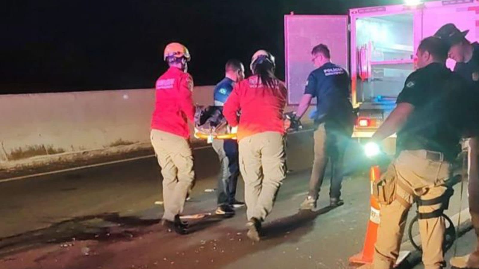 Mulher morre após ser atropelada duas vezes na BR-280