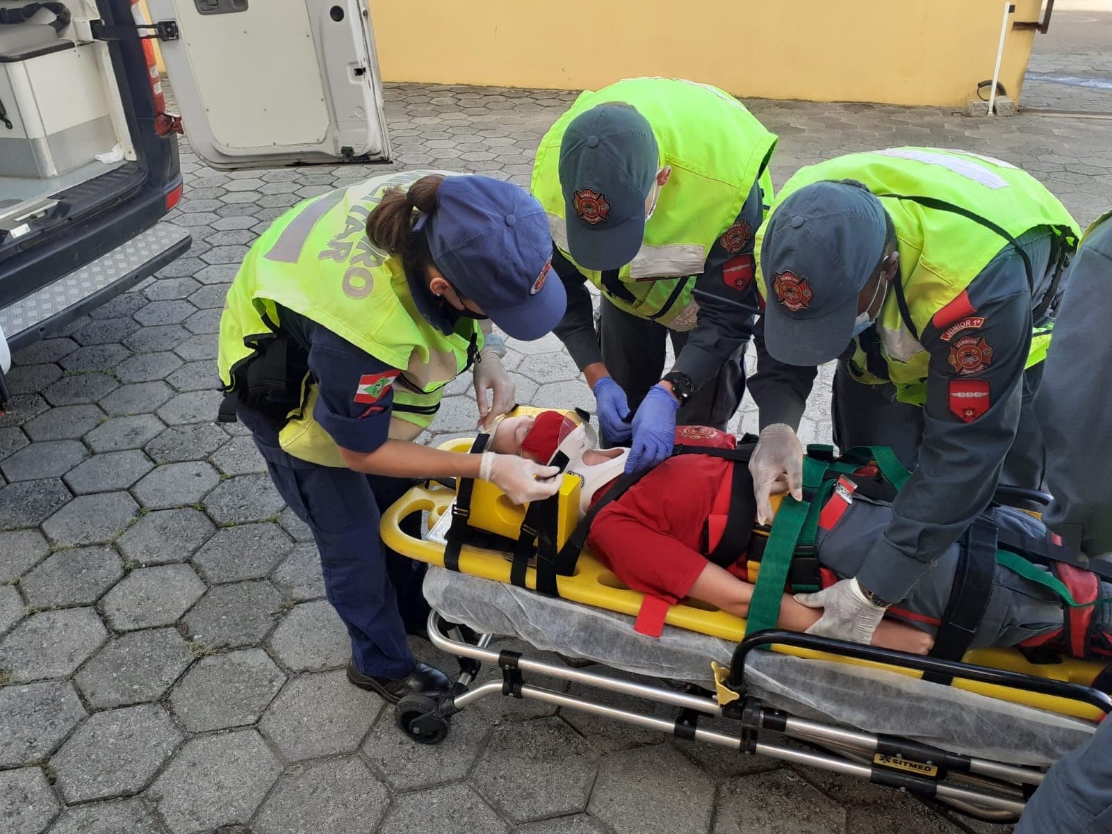 Navegantes abre inscrições para curso gratuito de Bombeiro Comunitário