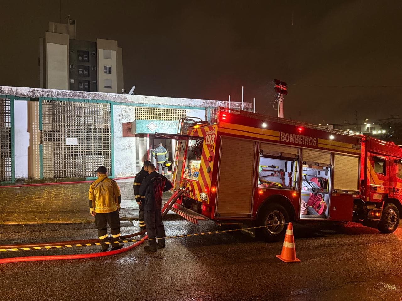 Princípio de incêndio atinge arquivo da Comcap em Florianópolis