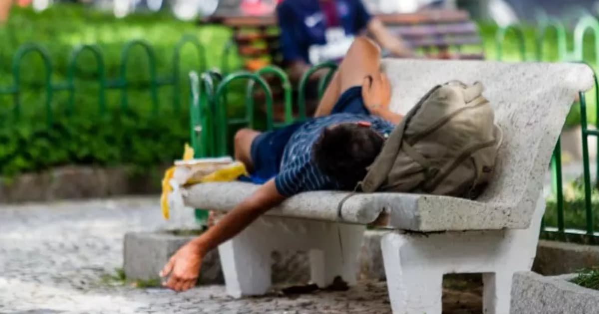 Florianópolis estuda bloquear Bolsa Família de moradores de rua que recusarem acolhimento e emprego