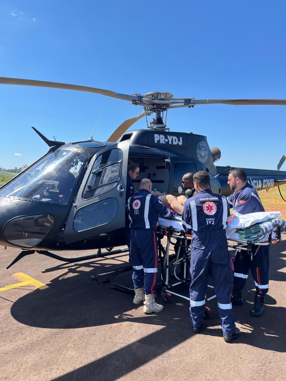 Corrida contra o tempo: helicóptero resgata idoso com suspeita de grave problema no coração em SC