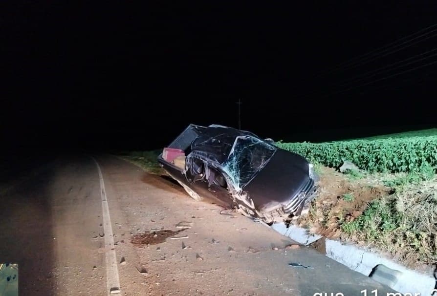 Tragédia na BR-470: casal de idosos morre após caminhonete capotar
