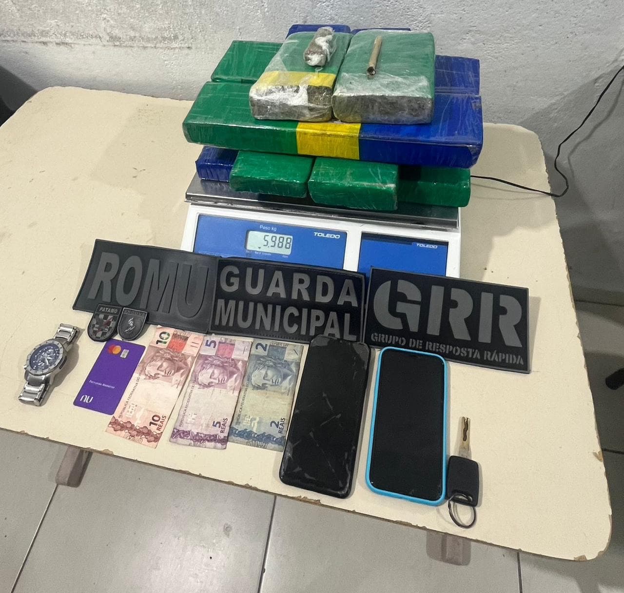 Guarda Municipal de Itapema apreende 6 kg de maconha dentro de carro com bebê de 1 ano