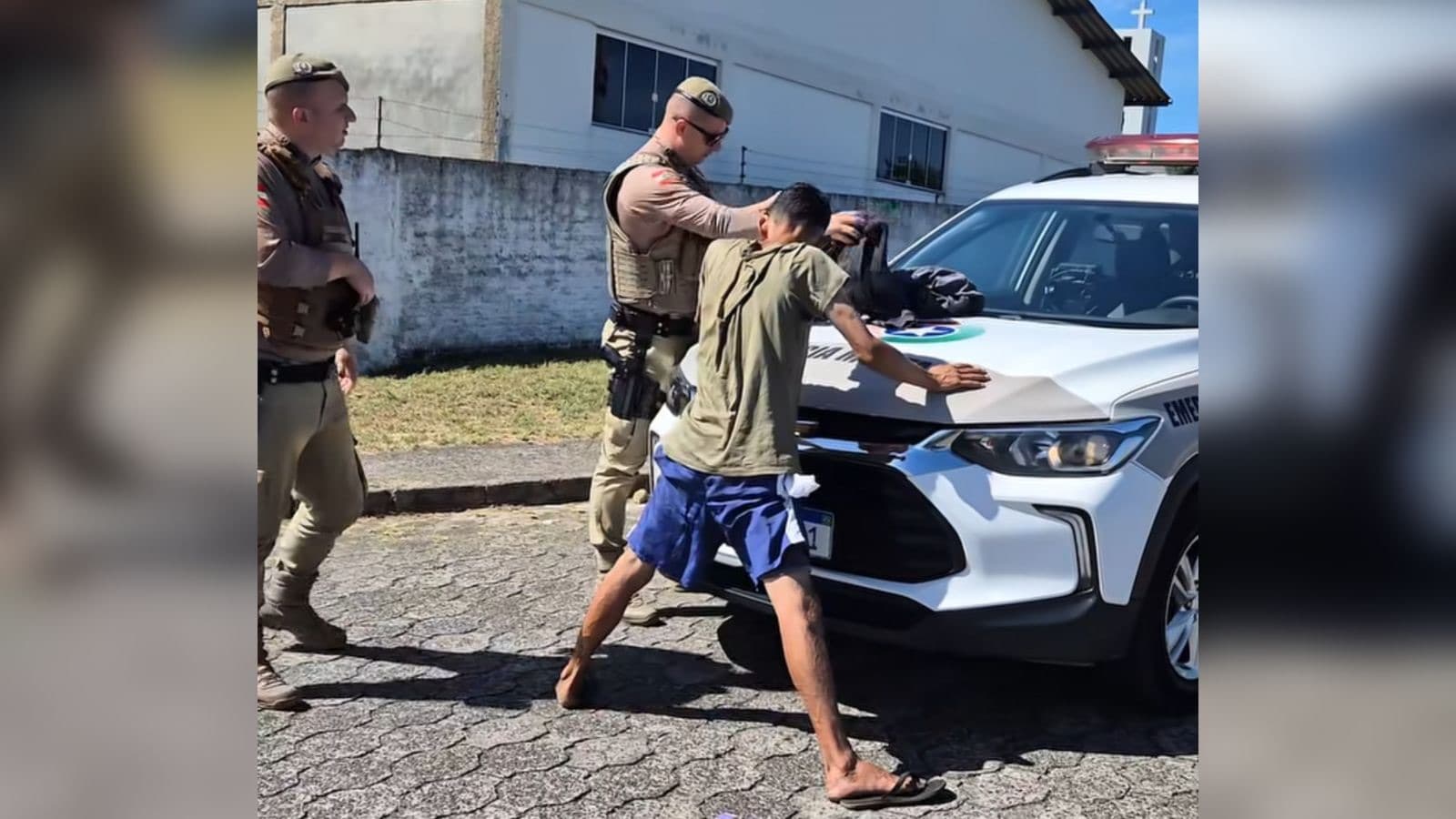 Trabalhador reage e imobiliza ladrão durante tentativa de furto em SC