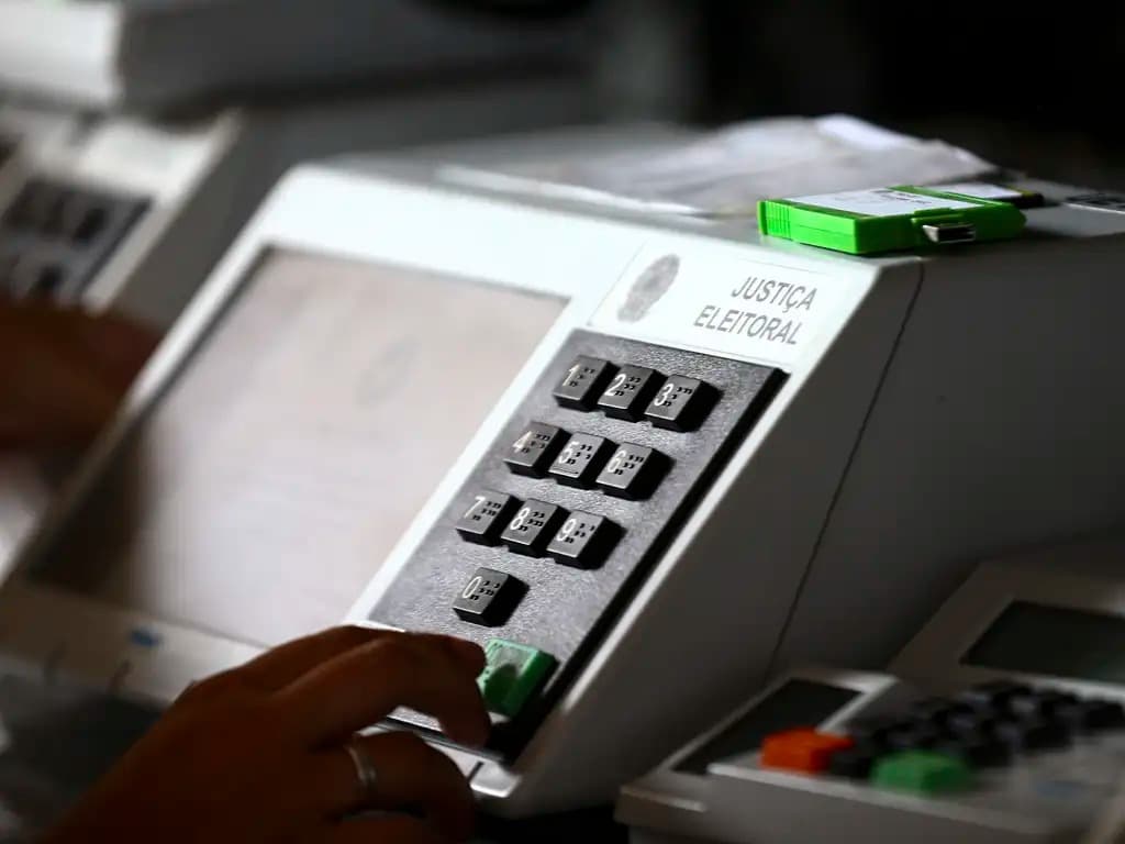 “Vai votar em outubro”? Eleitores têm até 6 de maio para regularizar pendências