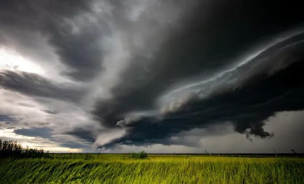 “Entre chuva forte e ventania”: quarta-feira será de atenção em Santa Catarina
