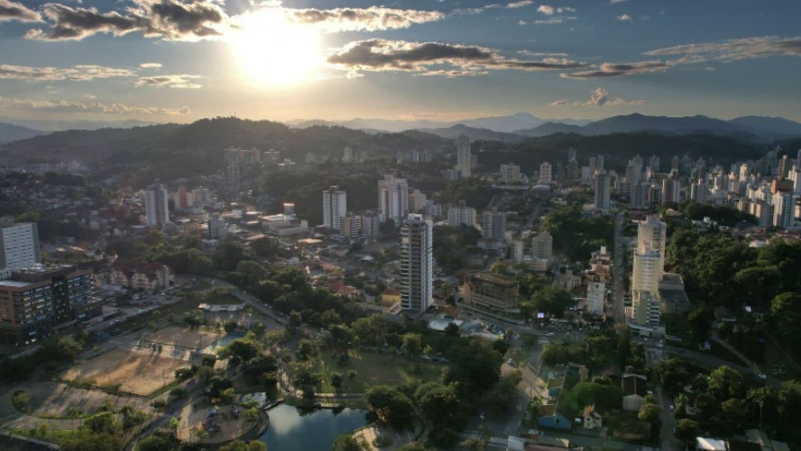 Reforma no principal parque de Blumenau promete mais conforto aos visitantes