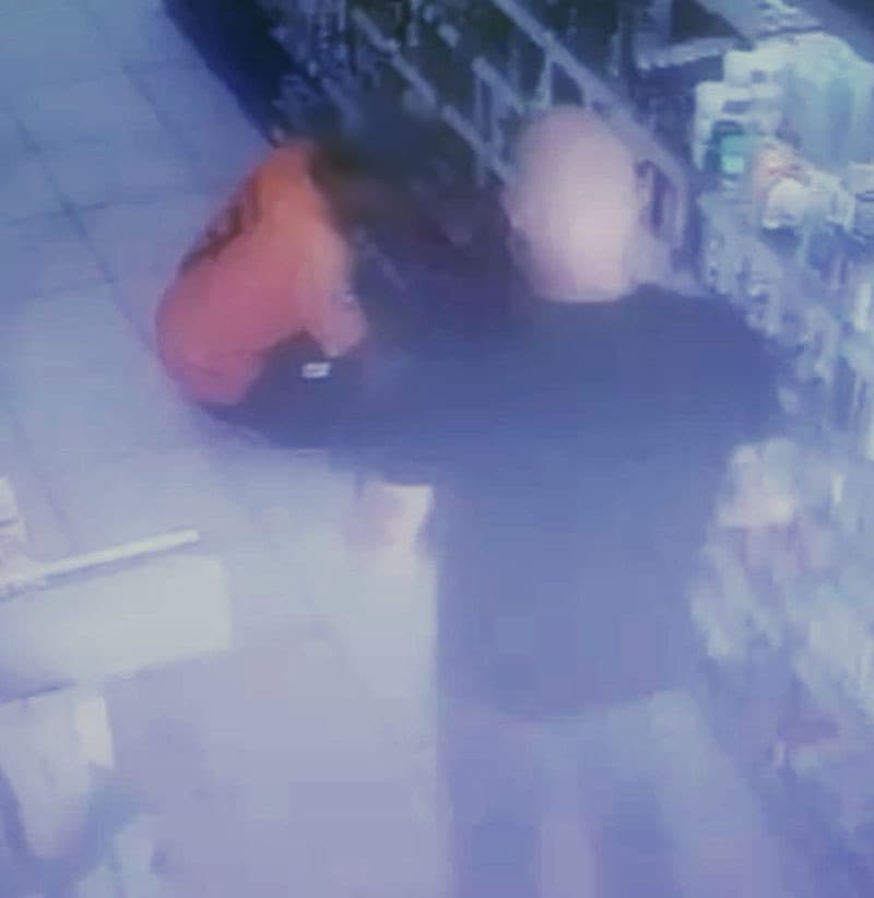 Policial civil flagra e prende homem furtando farmácia em Criciúma