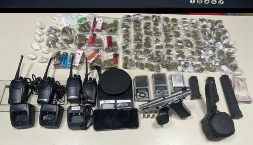 Homem fica ferido em confronto com o BOPE durante ação contra o tráfico em Florianópolis