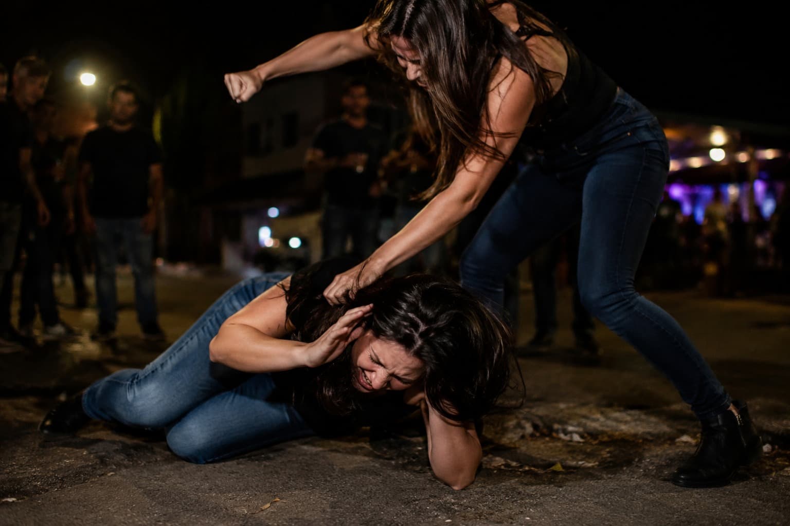 Agressão em estabelecimento comercial deixa mulher hospitalizada em SC