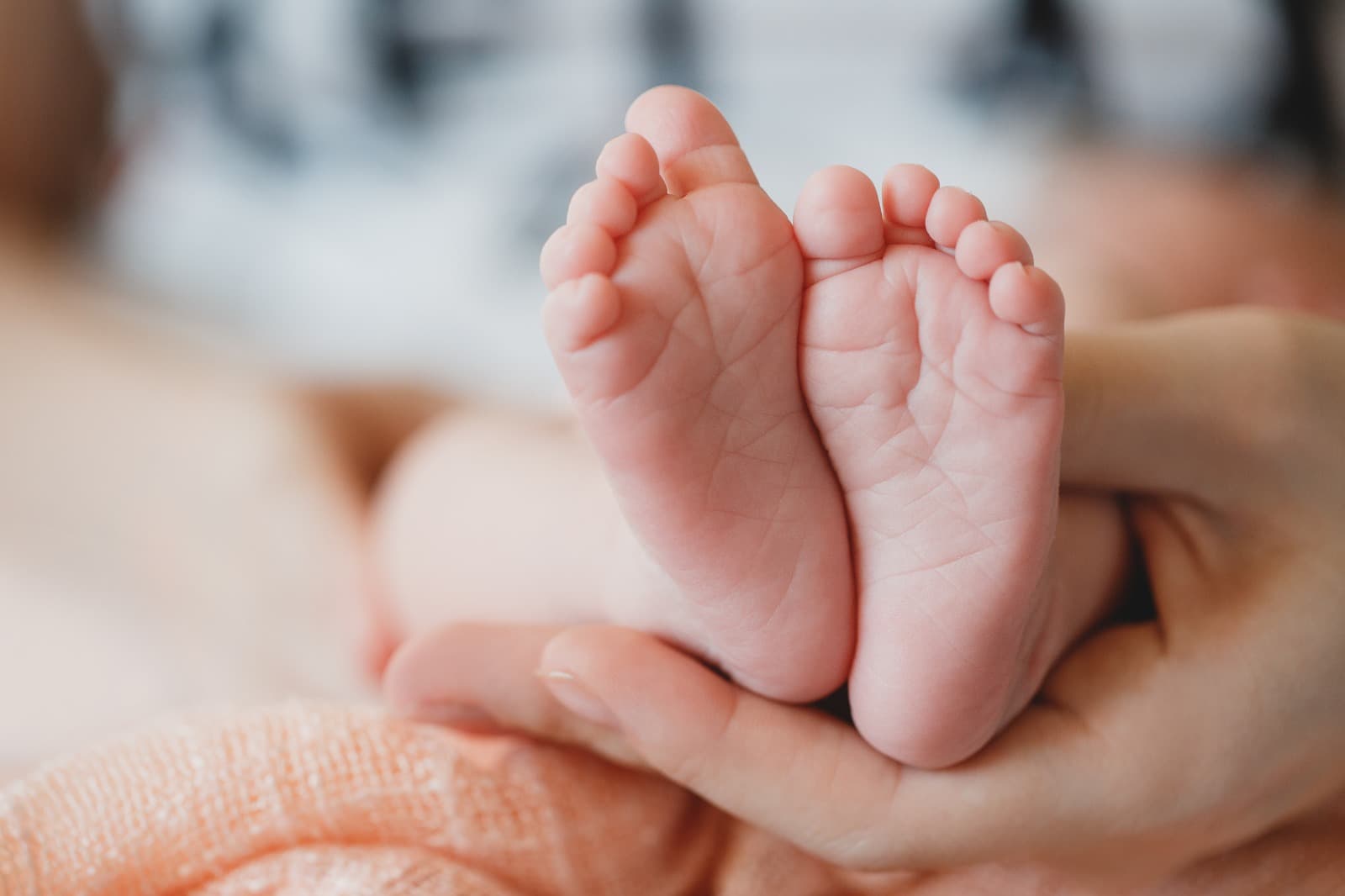 Bebê internada com meningite leva Vigilância a monitorar crianças e professoras em Concórdia