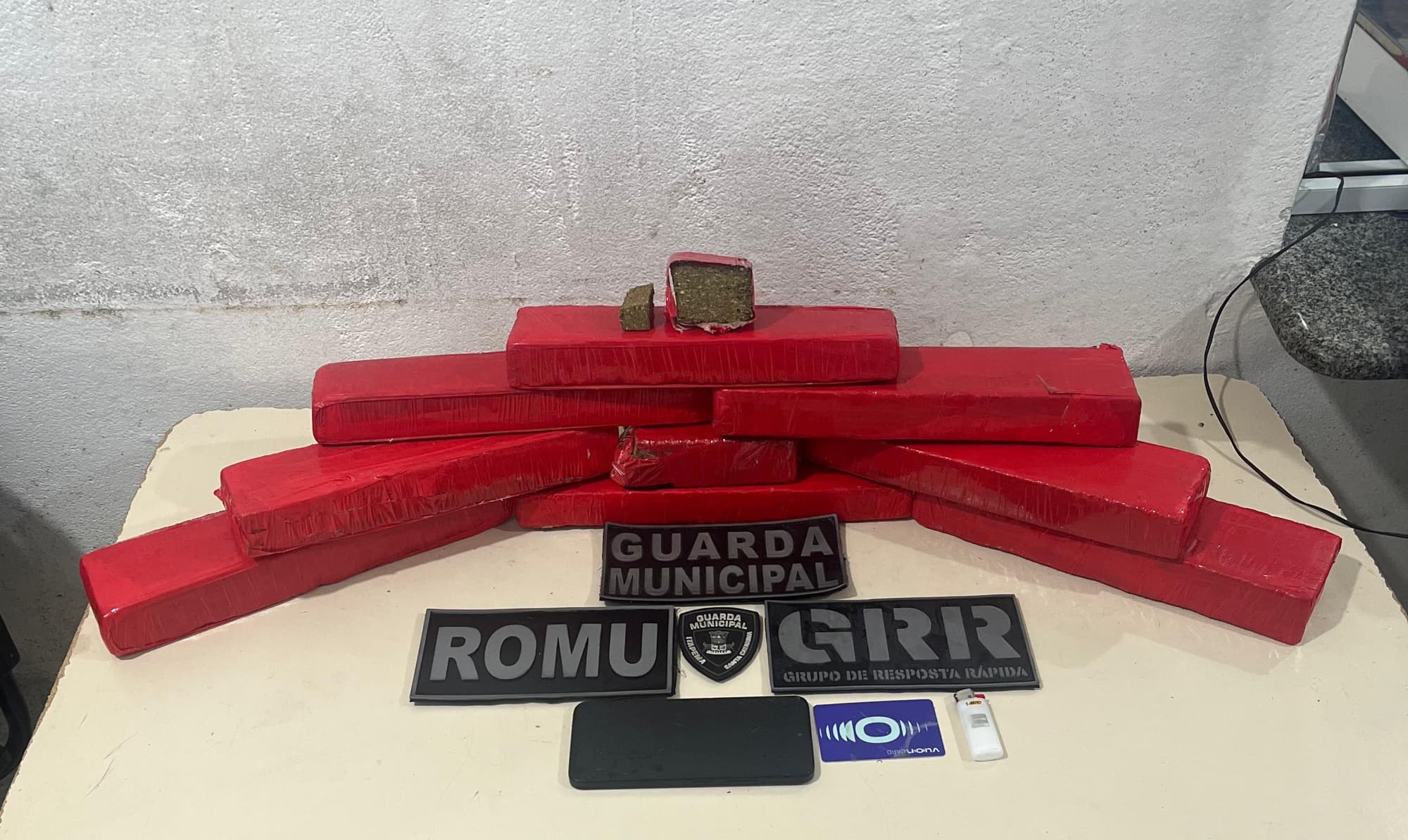 Homem é preso por tráfico após fugir de abordagem da Guarda Municipal em Itapema
