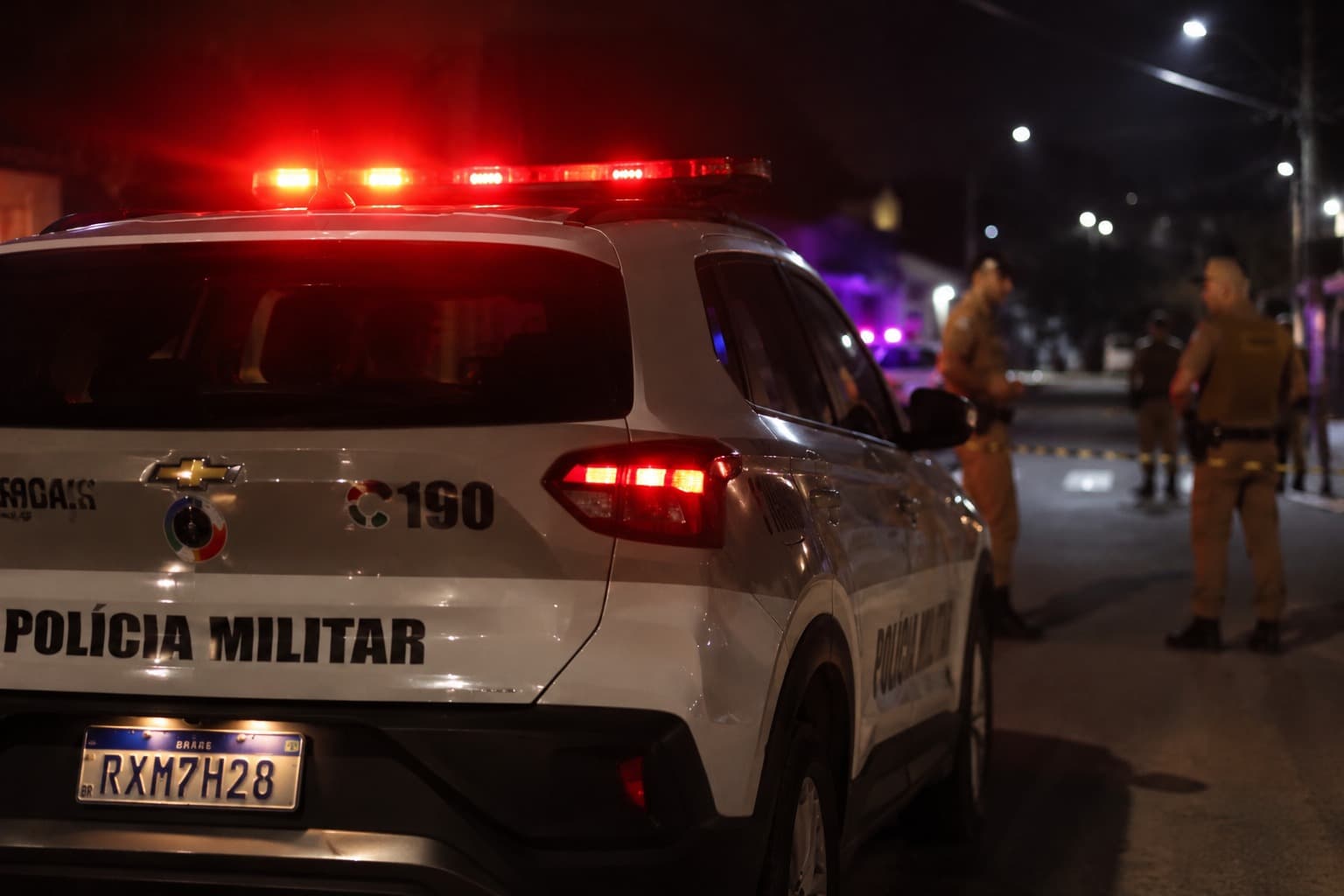 Homem é executado com tiros na cabeça durante a madrugada em Blumenau