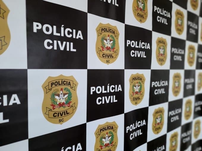 Traficante trocava votos por cocaína em esquema de corrupção eleitoral, aponta investigação da Polícia Civil