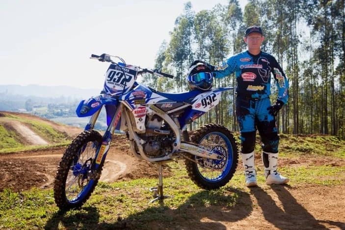 Acidente durante treino termina com a morte de multicampeão do motocross em SC