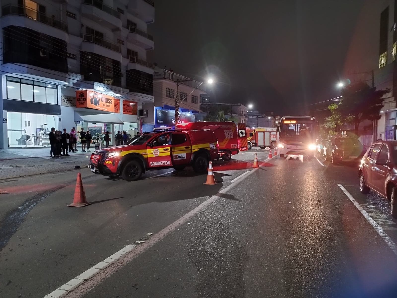 Colisão entre quatro veículos deixa jovem ferida em Rio do Sul
