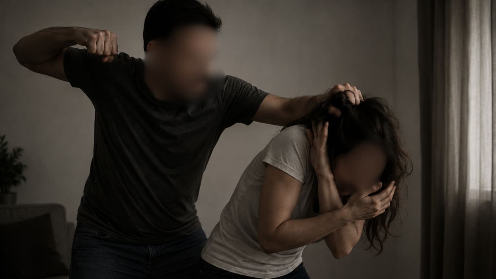 Homem bêbado após o jogo do Brasil, agride e ameaça cortar o pescoço da esposa com facão em SC