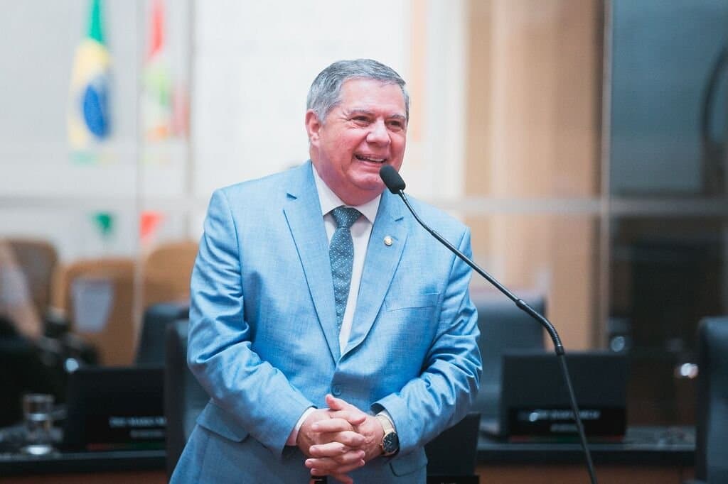 Mário Motta lança pré-candidatura à reeleição com manifesto voltado às próximas gerações