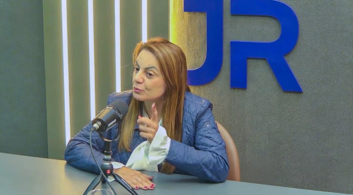 Ex-prefeita de Itapema quer ser deputada estadual e promete ser “faca na bota”