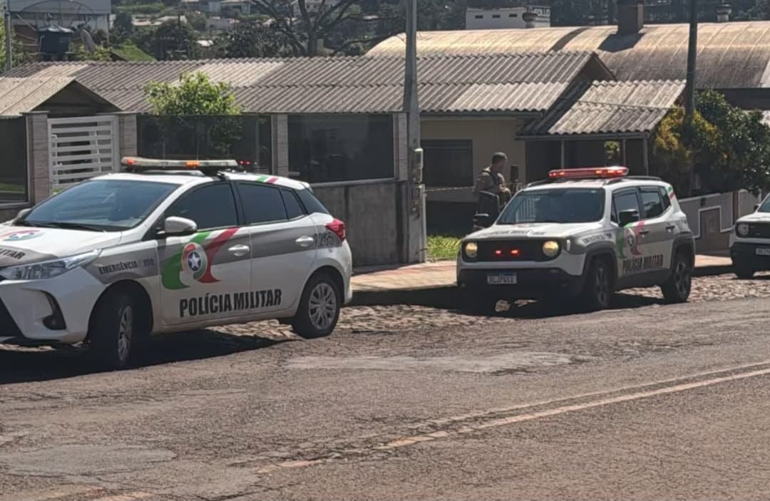 Adolescente de 16 anos é detido chorando após matar namorada com tiro no rosto em SC: “foi sem querer”