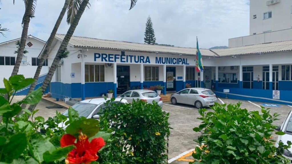 Itapema divulga concurso público para diversas áreas