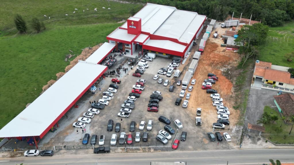 “Apaixonados por Churrasco”: Ki-Carvão inaugura centro de distribuição em Porto Belo