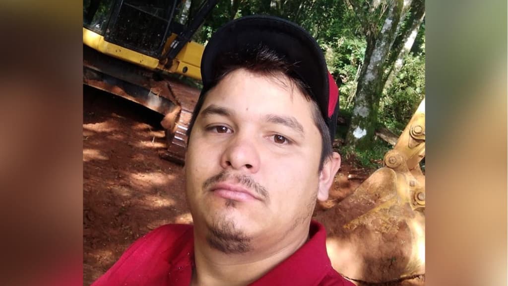 Acusada de assassinar ex-marido se entrega com filha em SC