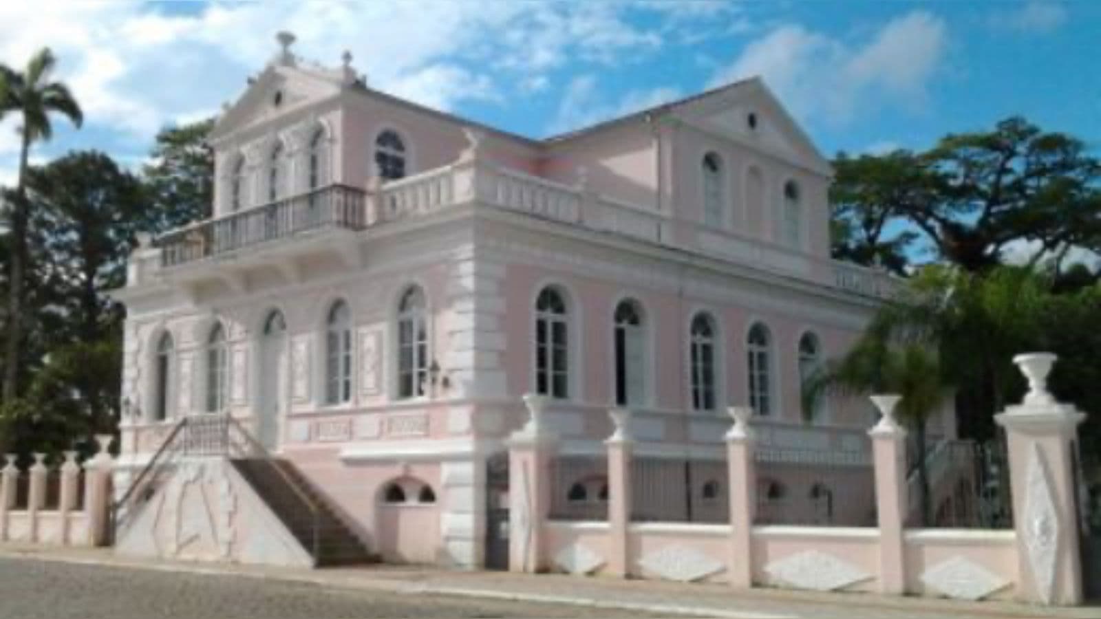 Carnaval no Casarão chega com atrações para toda a família