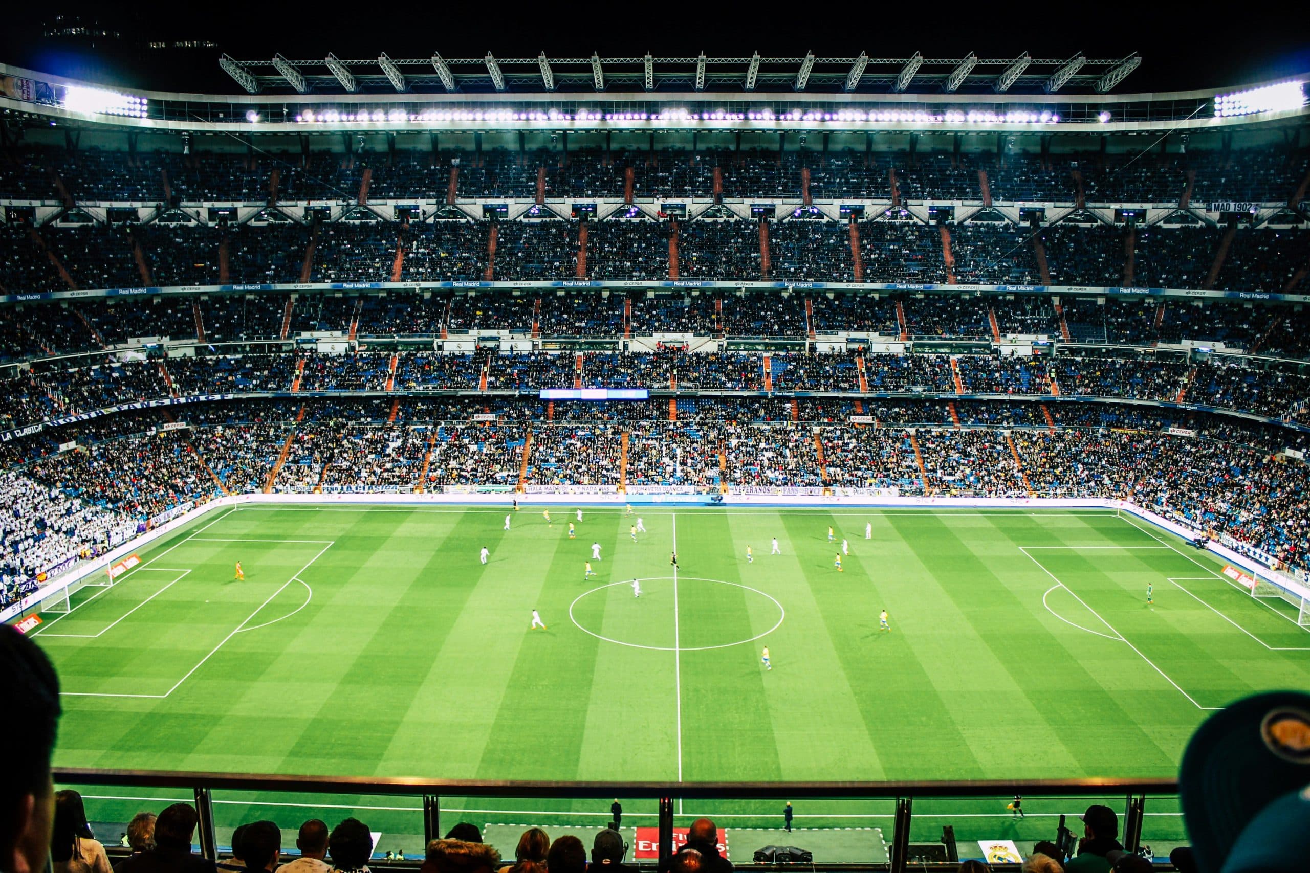 A Globalização do Futebol: Como Jogadores Brasileiros e de Outras Nacionalidades Moldam Ligas Estrangeiras