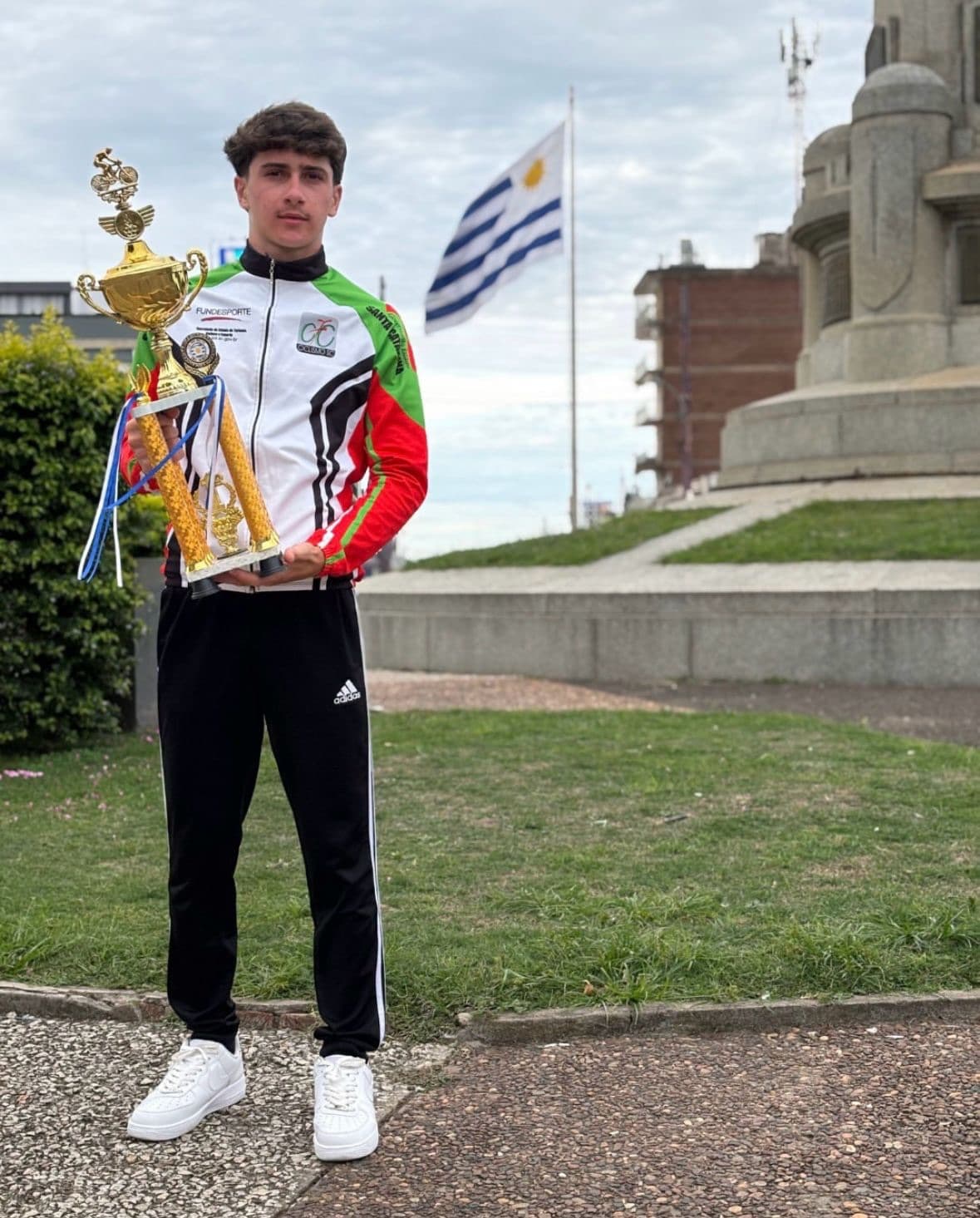 Jovem atleta de Itapema é campeão júnior na tradicional prova internacional “500 Millas del Norte”