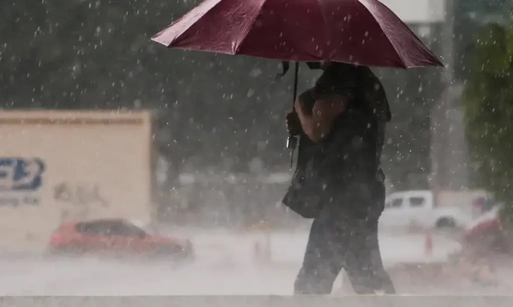 Defesa Civil emite alerta: chuva forte pode causar estragos em SC neste domingo