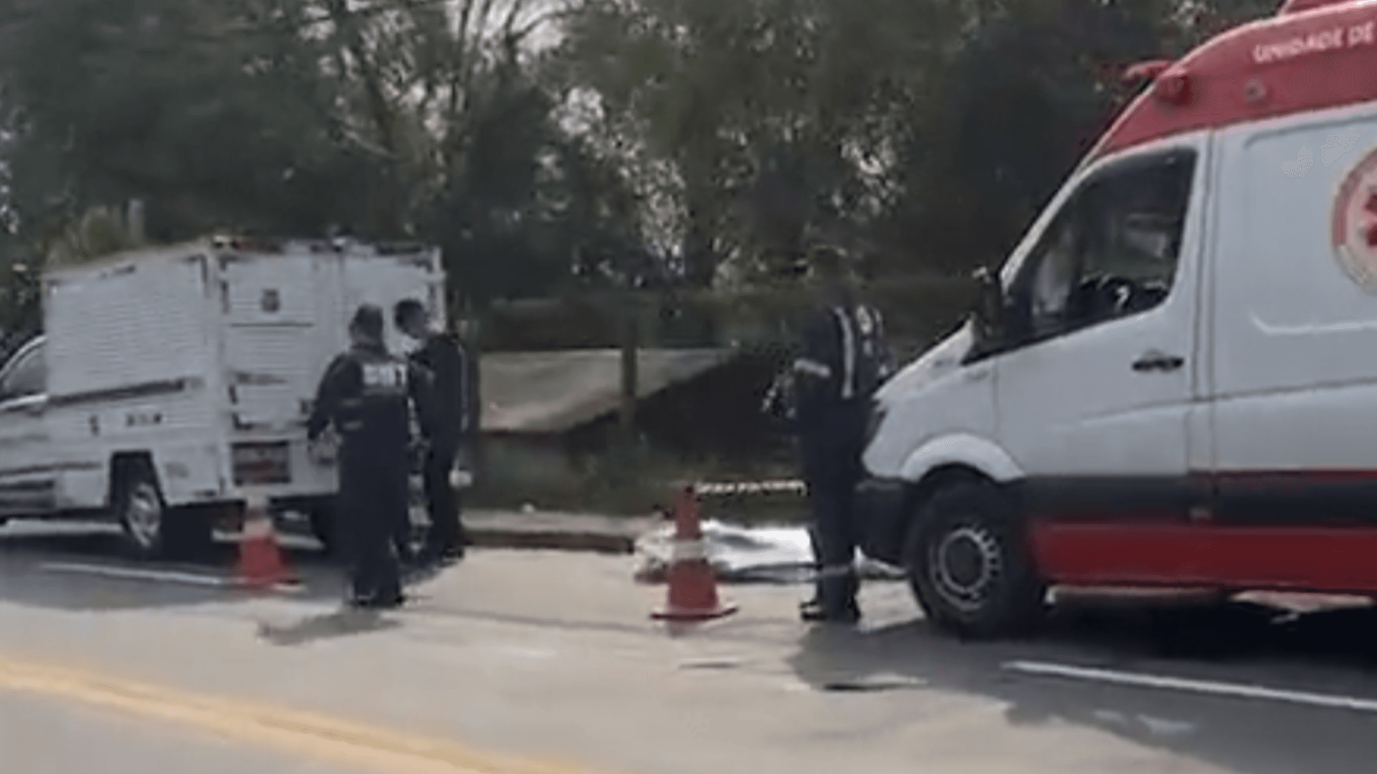 Motociclista morre após perder o controle de moto e bater em cerca em Blumenau