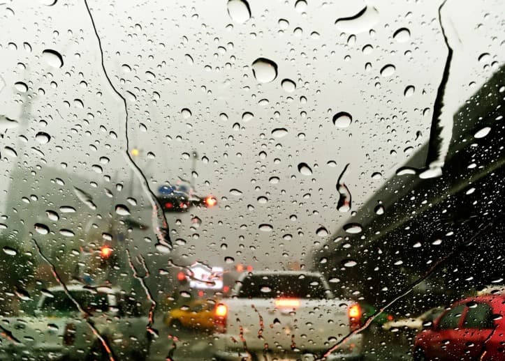 “Prepare o casaco”: frente fria derruba temperaturas e traz temporais para SC