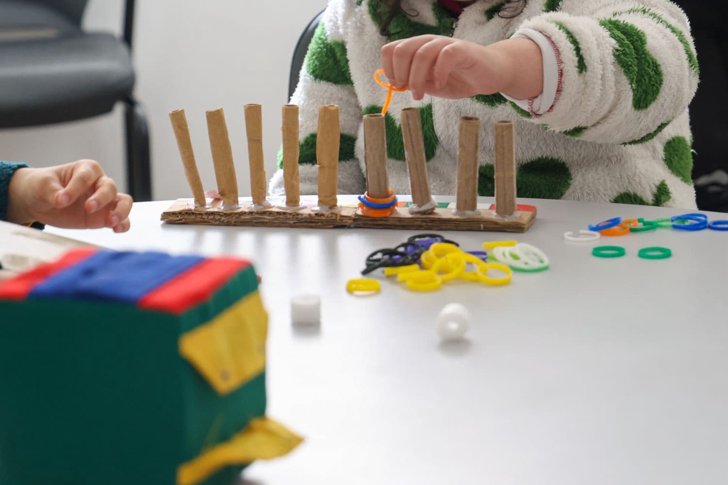 Abril Azul: SC atende mais de 18 mil alunos com autismo na rede estadual