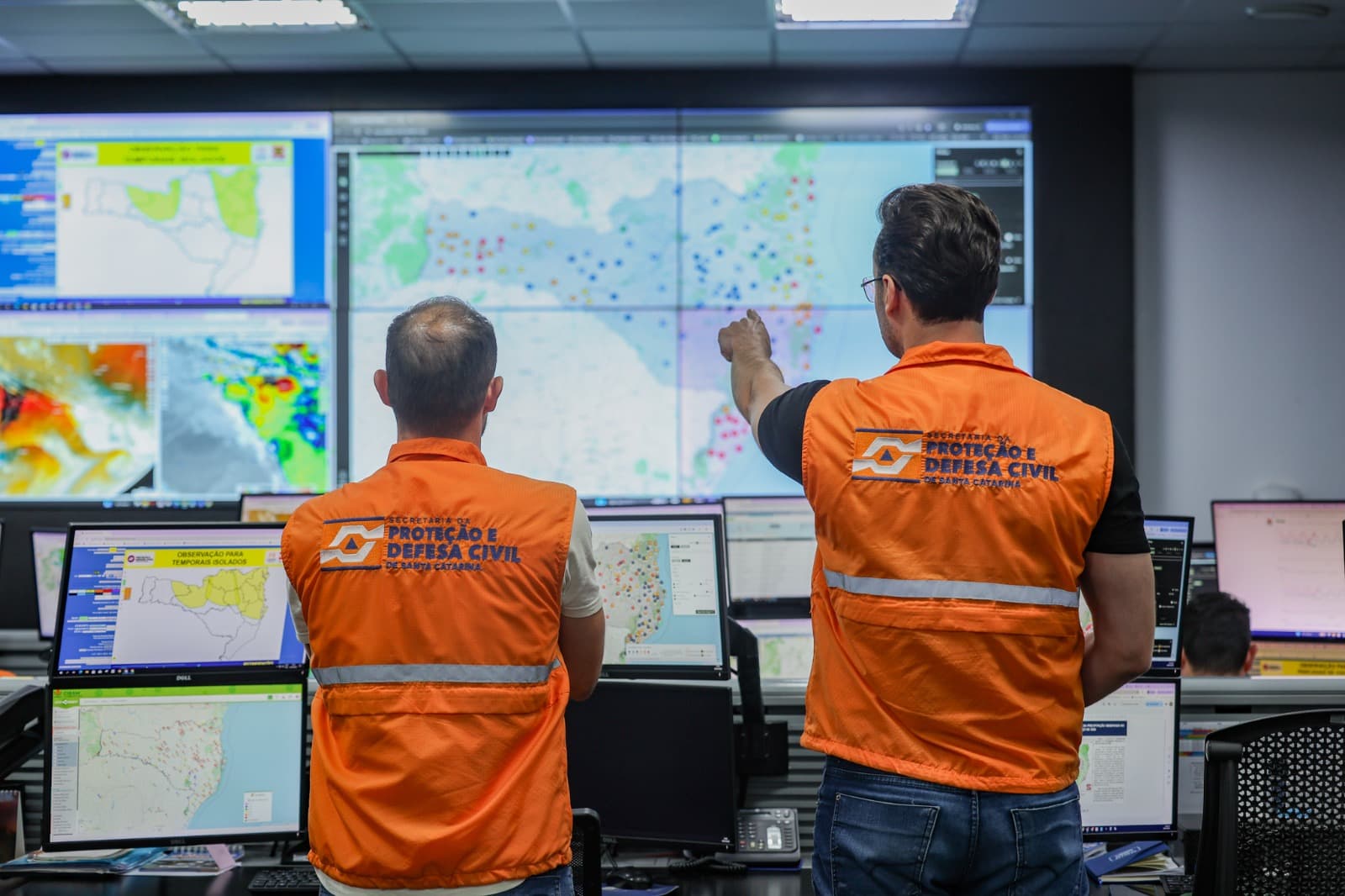 Com El Niño no radar, Defesa Civil de SC mostra como receber alertas de enchente ou deslizamento no celular