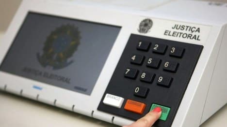 Justiça Eleitoral abre convocação de 80 mil mesários em SC pelo WhatsApp, com folga e auxílio de R$ 65