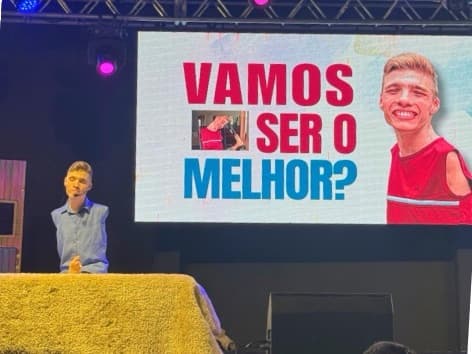 Tiago Linck palestra para professores de Itapema e fala sobre inclusão em sala de aula
