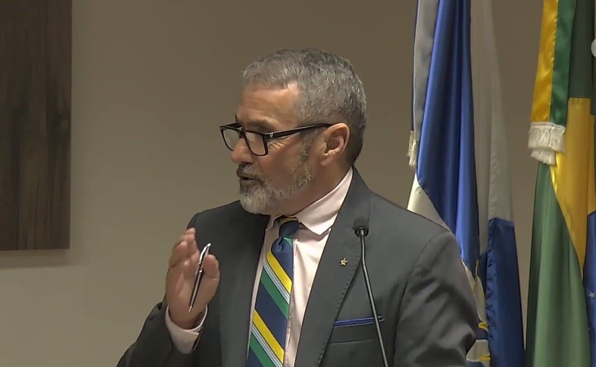 “Queriam até abolir o voto das mulheres”: vereador do PT comemora vitória de Lula na Câmara de BC