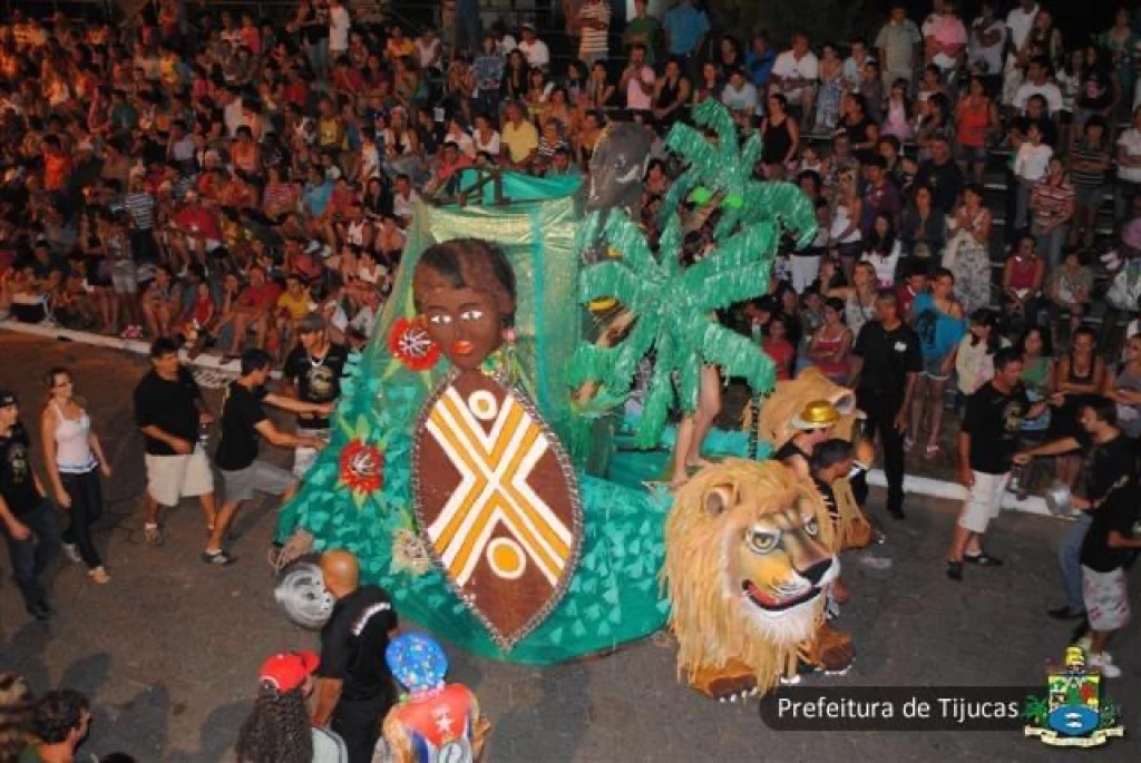 Foto 1 de 13